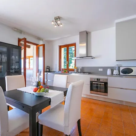 Bella Terrazzo Apartment *